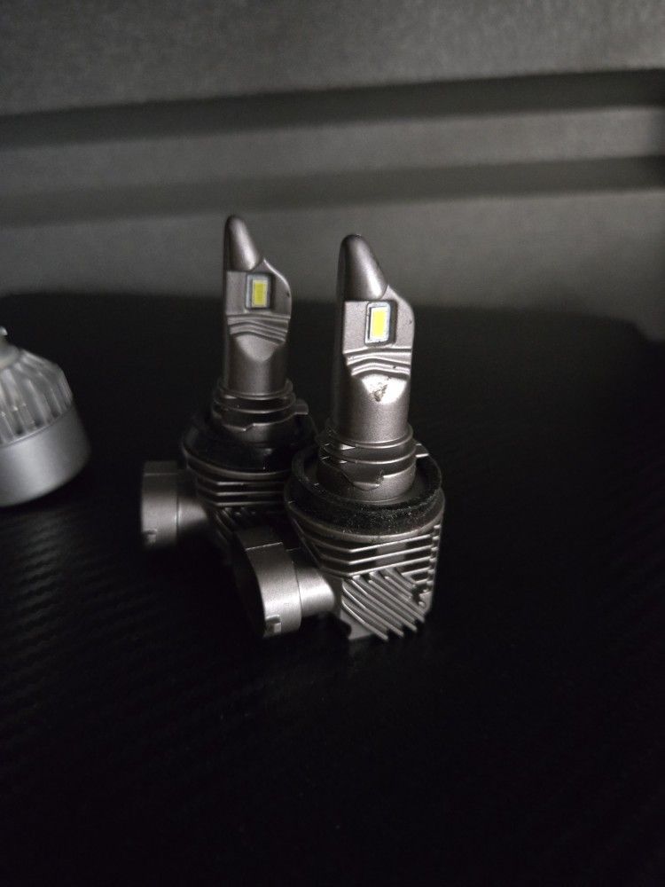 LED Headlights 6000k (2 Different Sets)
