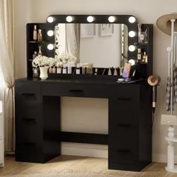 Black Vanity w/ Lighted Mirror and Power Outlet - VN2508