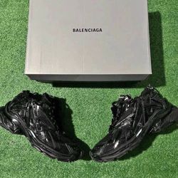 Matte Black Balenciaga Runners size 43