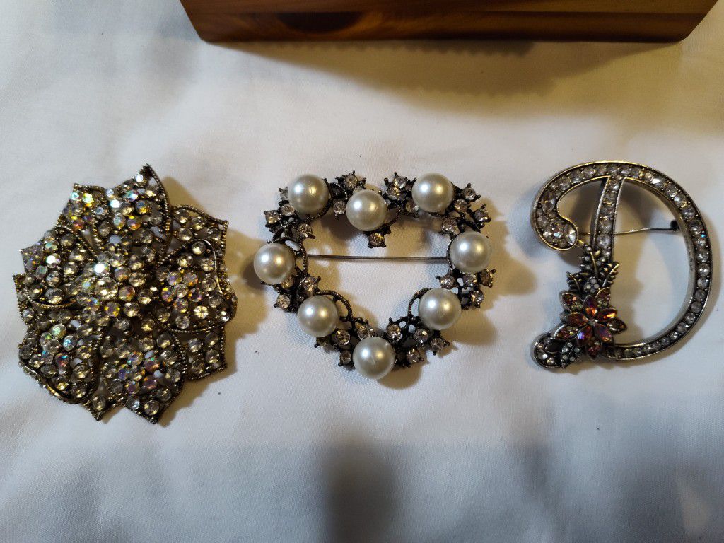 Lot Of Three Large Silver Rhinestone Vintage Brooches, Perfect Condition 