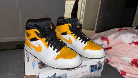 Nike 1s