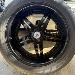 Set Of FOUR 22” Lexani wheels With Yokohama Tires / G Wagon