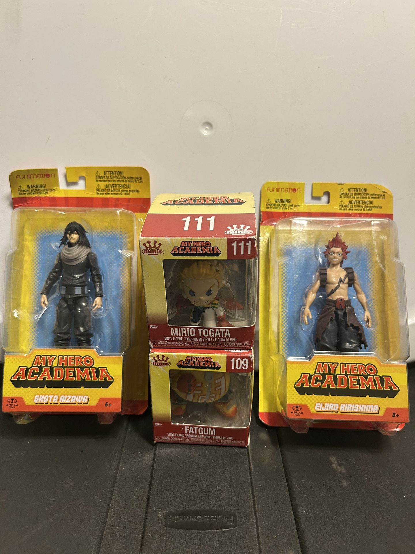 SET OF 4 NEW MY HERO ACADEMIA ACTION FIGURES