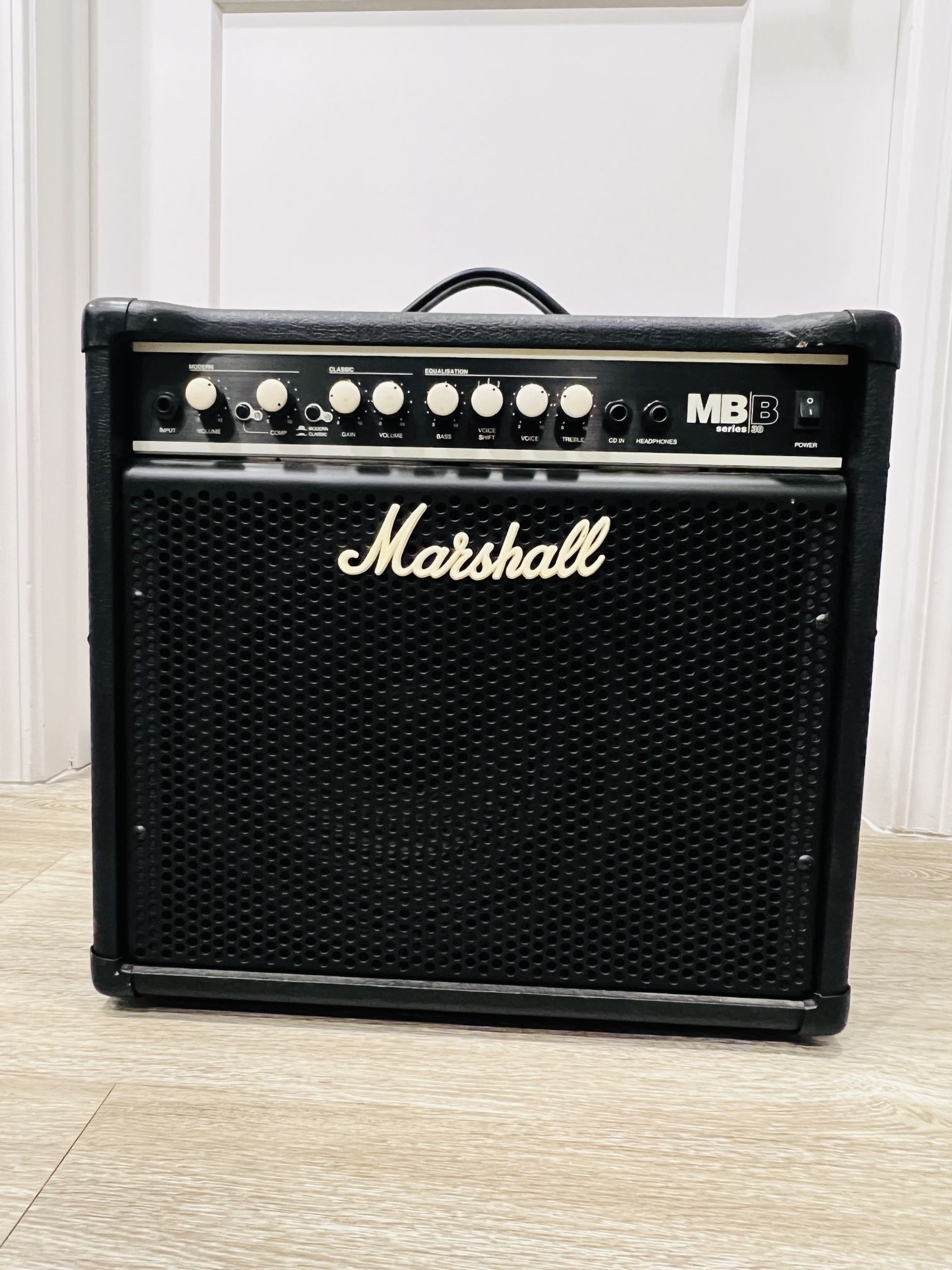 Marshall speaker mb30 bass combo amp