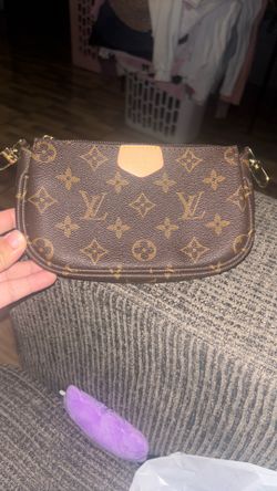 Louis Vuitton MINI POUCHETTE