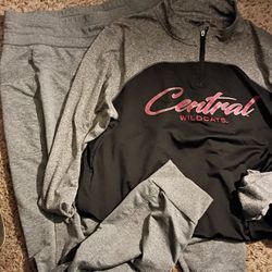 Women's Joggers And Pullover Size Large Bundle