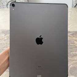 Apple iPad Pro 12.9-inch (3rd Generation) WiFi + Cellular 64Gb 