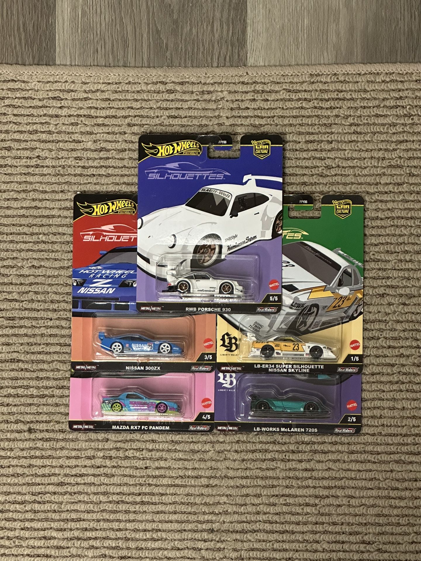 Hot Wheels Silhouettes Set