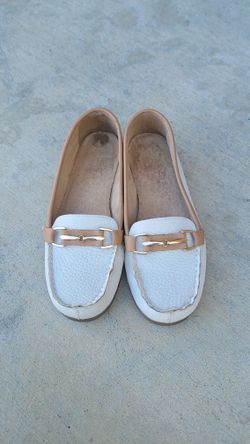 Clean Women Loafer