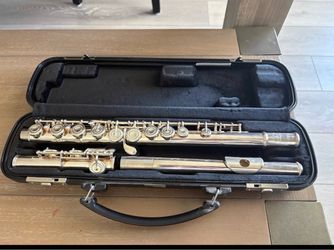 Yamaha Flute 200AD great for beginners or intermediate player