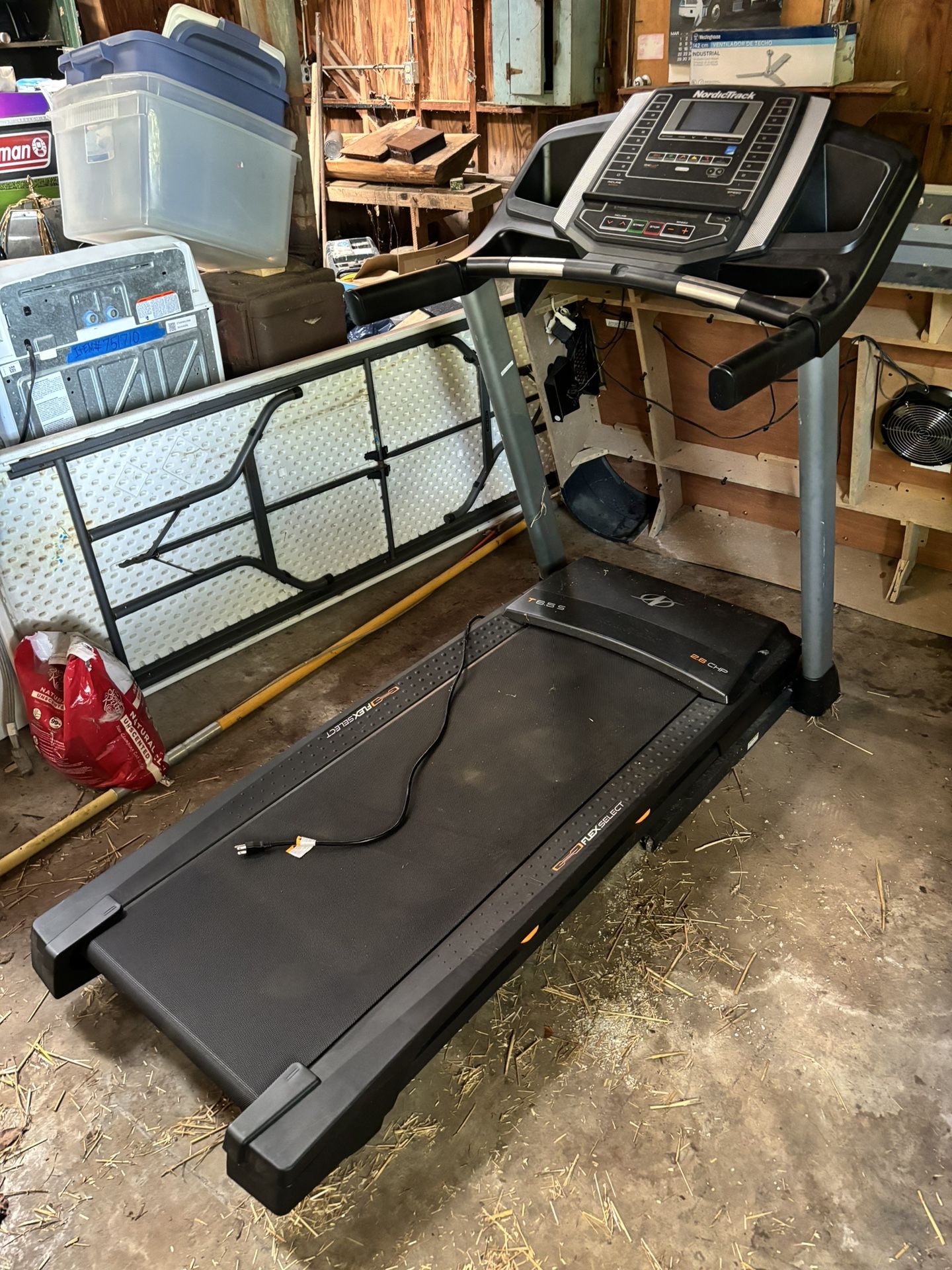 NordicTrack T 6.5 S; Treadmill for Running and Walking with 5” Display and SpaceSaver Design