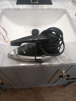 Free Vintage Travel Iron