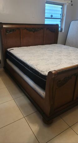 New KING PILLOW TOP MATTRESS and BOX SPRING 3PC