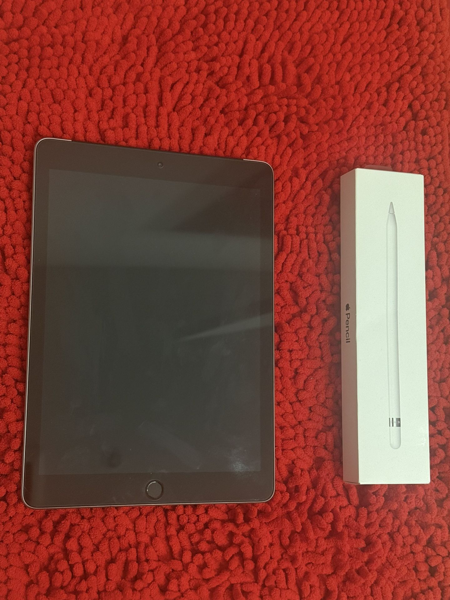 IPAD + APPLE PENCIL