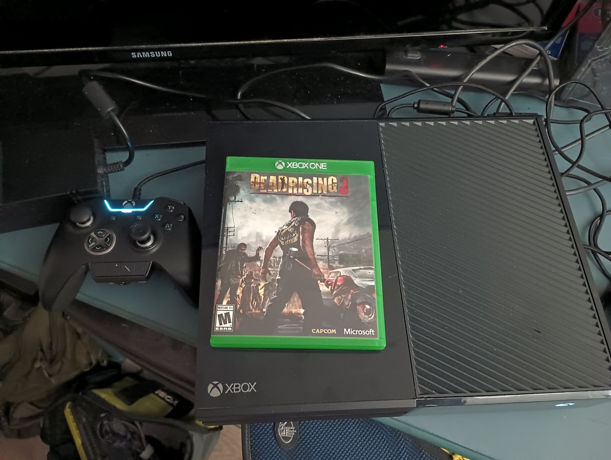 Xbox one, dead rising 3 and razer wolverine ultimate controller cash only no shipping o trade