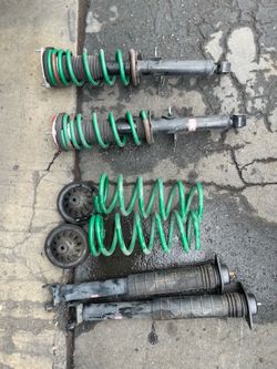 Struts and coil over springs for Infiniti G37