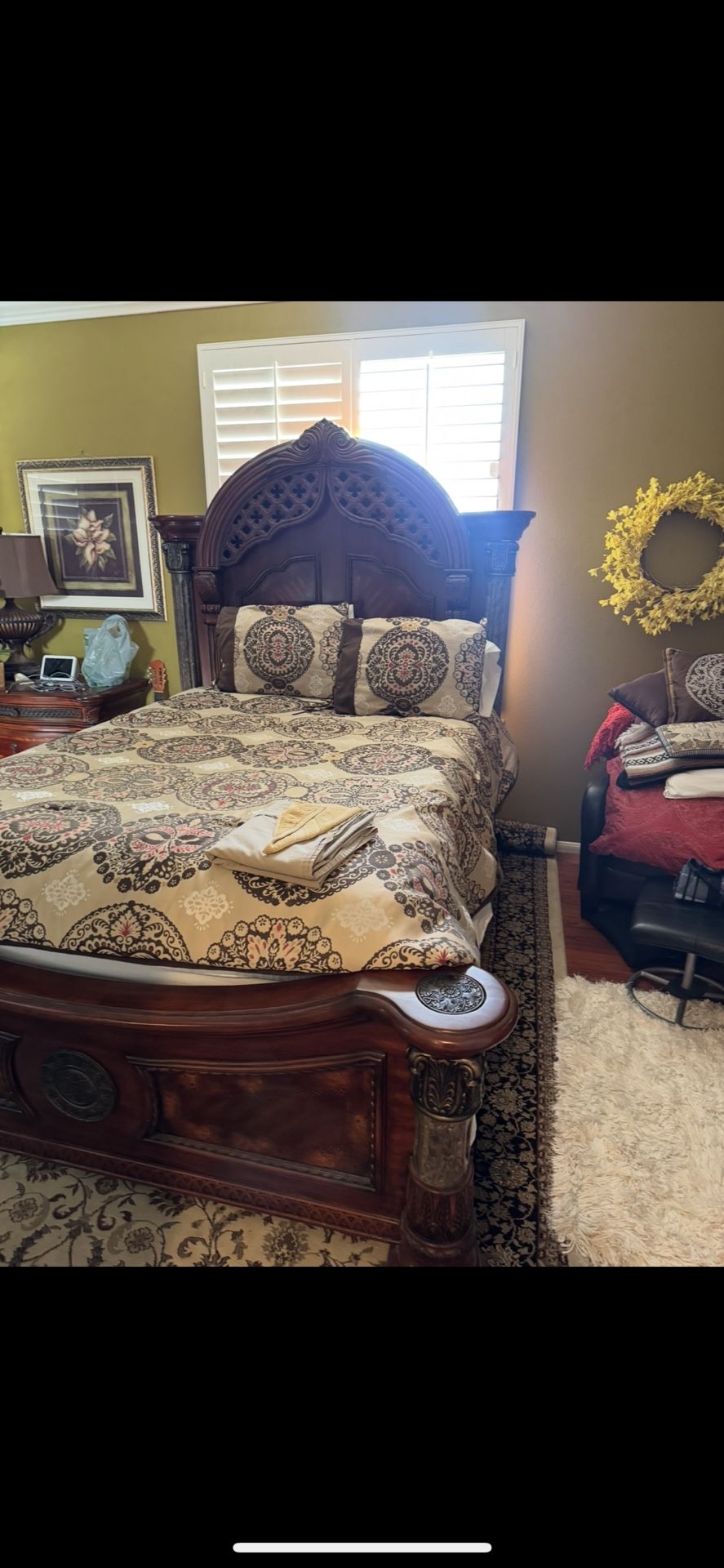 Queen Headboard And Footboard With Nightstand, Dresser With Mirror .