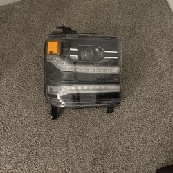 OEM Chevy Silverado 1500 LED Headlight 2019–2022 w/ LED Module Valeo