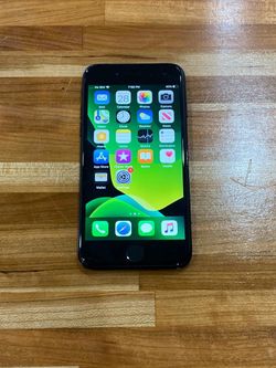 Apple iPhone 7 128GB Unlocked -Excellent Condition With Charger *FIRM PRICE*