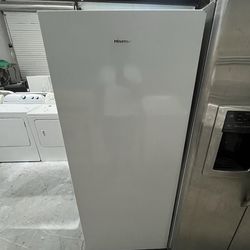 New Convertible Freezer/Refrigerator Hisense