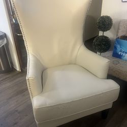 Wingback Accent Chair 