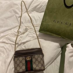 Gucci Logo Crossbody Purse