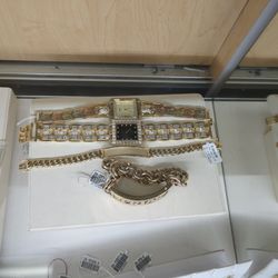 14k And 10k Gold Jewelry For Sale Different Prices And Different Games And Size Layaway Available If You Are Interested Please Ask For Maribel Thank 