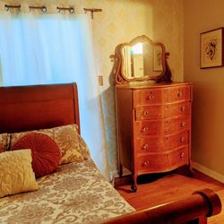 Antique Oak Serpentine Bedroom Set 