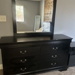Mirror Dresser