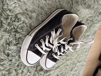Converse Chuck Taylor Low-Top Sneakers