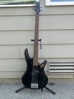 Ibanez Gio GSR 100 Bass Guitar
