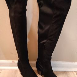 Women's Black Knee High Boots 