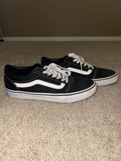 Men’s black Vans