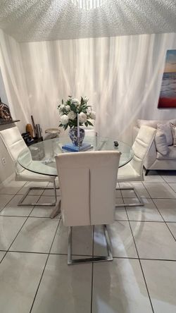 Modern Round Glass Dining Table with Chrome Base & 4 Chairs