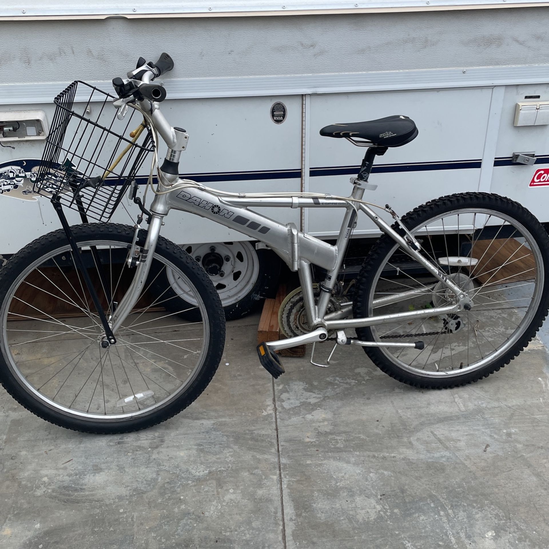 Dahon 7005 Espresso for Sale in Newport Beach, CA - OfferUp