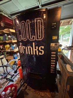 Drink vending machine