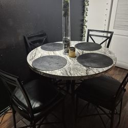 Dining Table W/4 Chairs