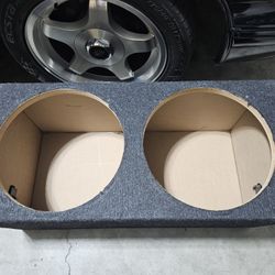 Sealed Dual 15" Subwoofer Box 
