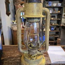 Antique Yellow Rayo Lantern