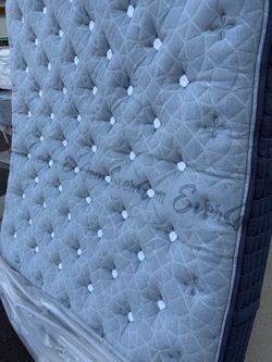 California king size bed mattress king koil respun ultra firm button top Stearns & foster estate reserve luxury Aireloom Kluft hotel collection purple