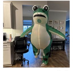 Costume