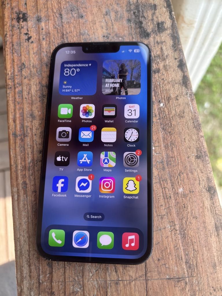 iPhone 16e (T-Mobile)