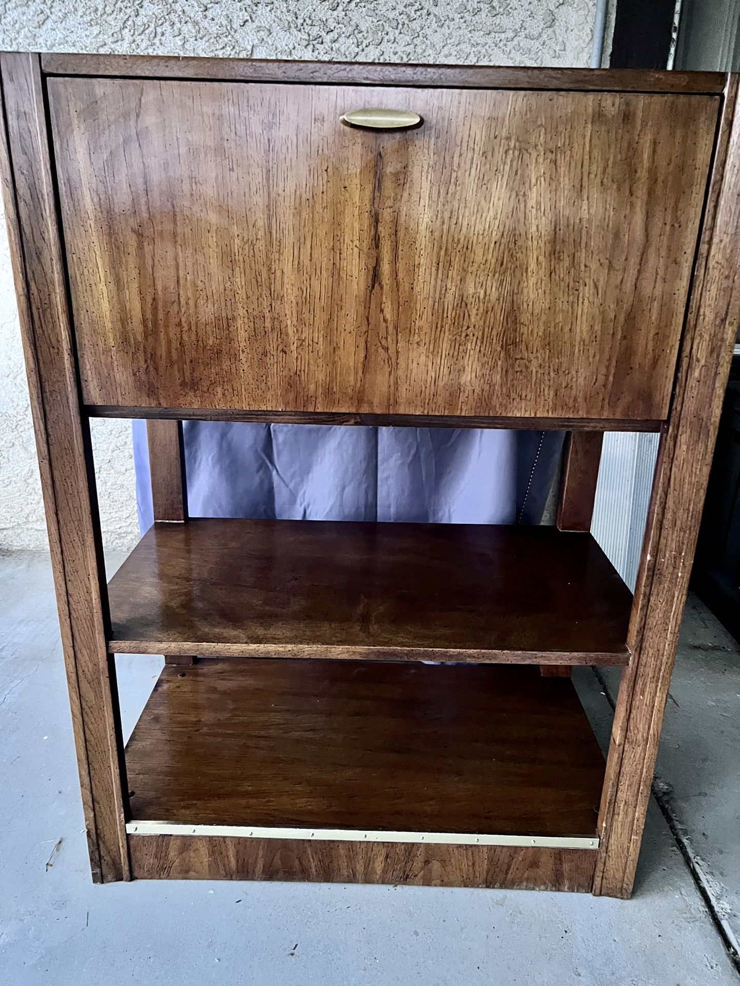 Cabinet/Book case/Shelf