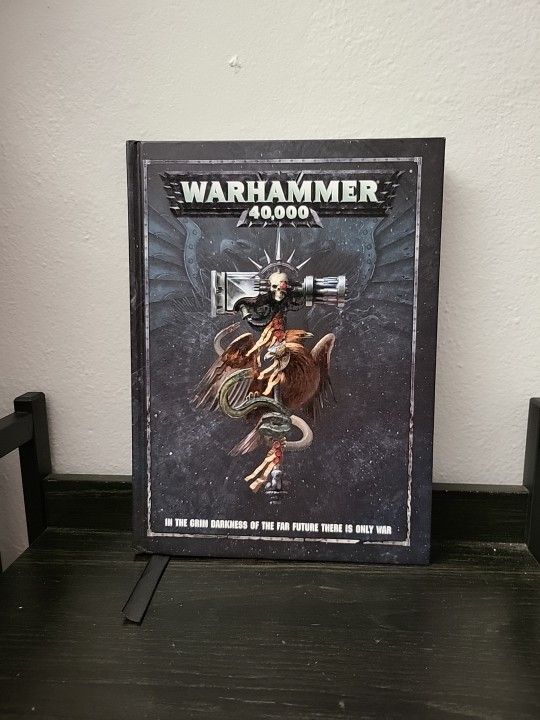 Warhammer 40,000 40K Games Workshop Hardcover 2017 Edition Pre Owned