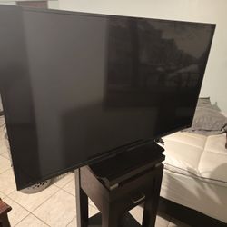 40in Flat Screen TV
