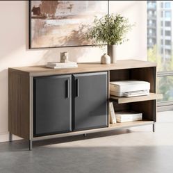 Brand new Thomasville Elderbrook 65” Credenza – Disassembled for Easy Pickup