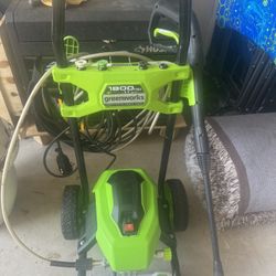 selling used greenworks premium electric pressure water 1800 psi