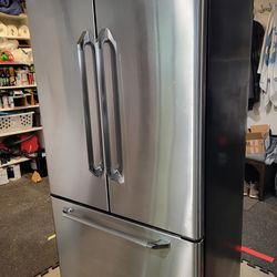 DACOR Epicure 36' Counter Depth Stainless Steel Fridge Freezer