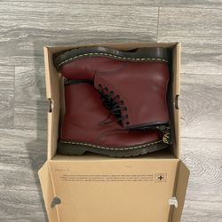 doc martens size 10