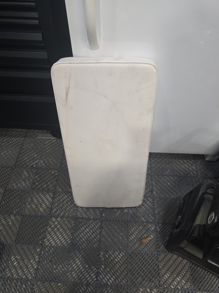 Cushion For Cooler 31x15in